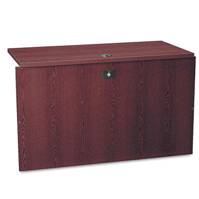 Side view of the bridge in mahogany, highlighting the straight edges and smooth surface.product-image
