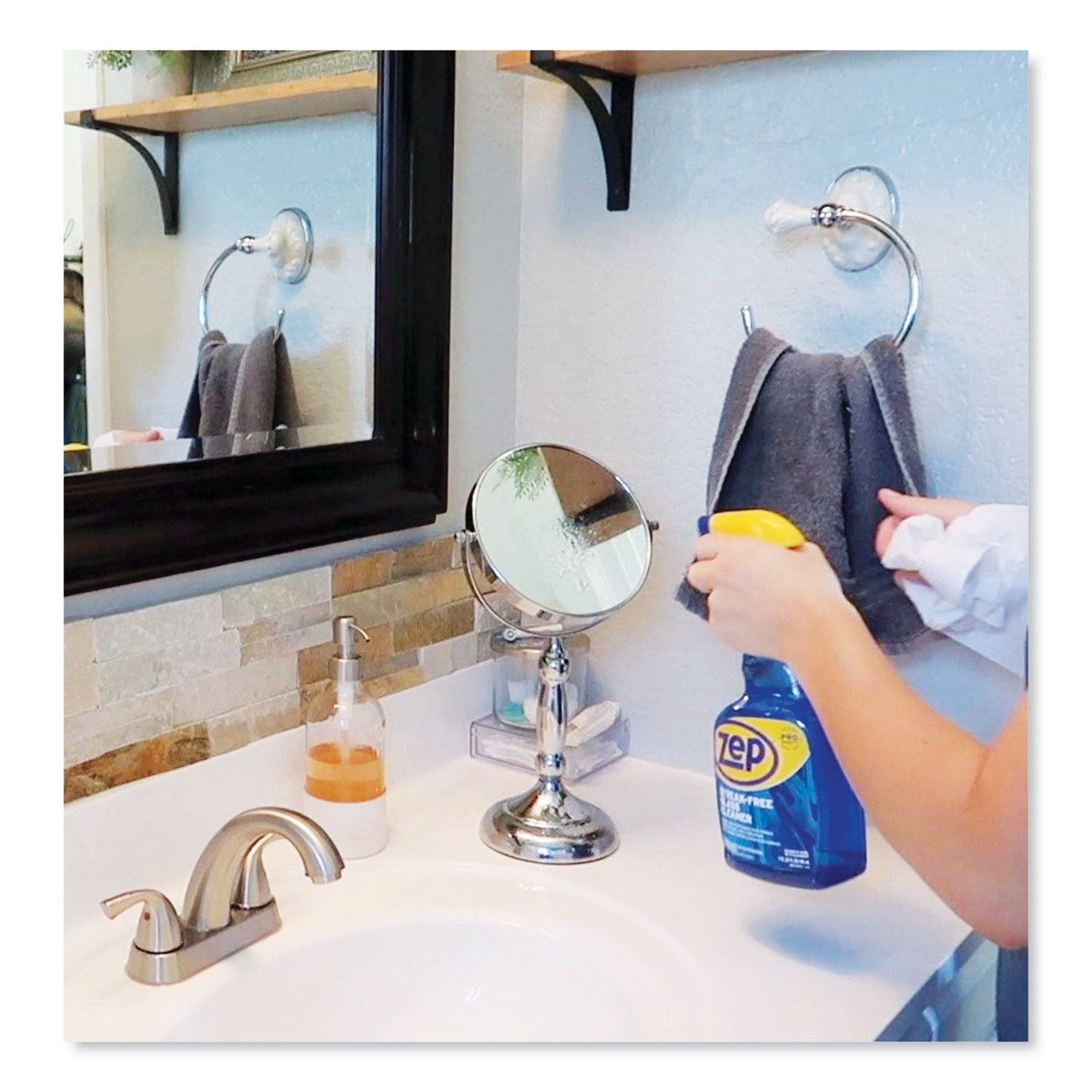 Streak-Free Glass Cleaner, Pleasant Scent, 32 oz Spray Bottle, 12/Carton - OrderMe