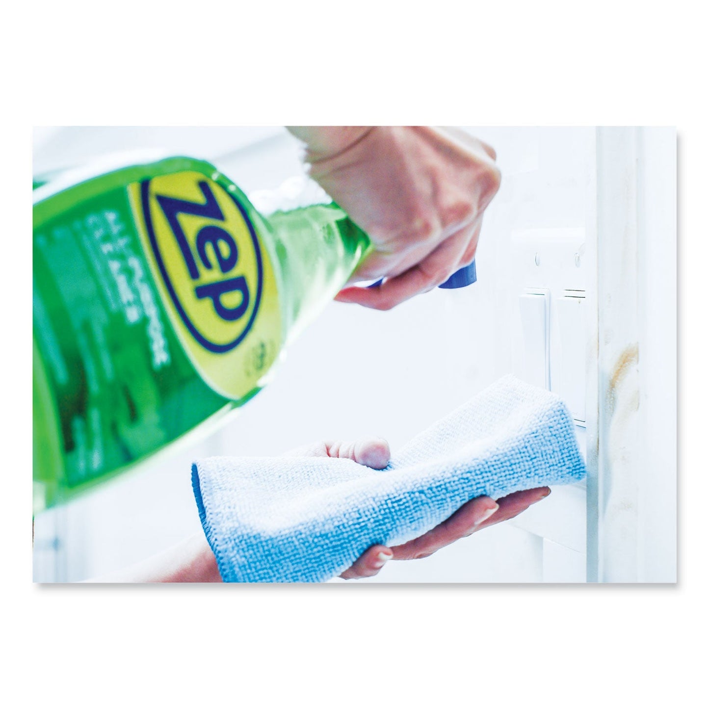 All-Purpose Cleaner and Degreaser, 32 oz Spray Bottle - OrderMe