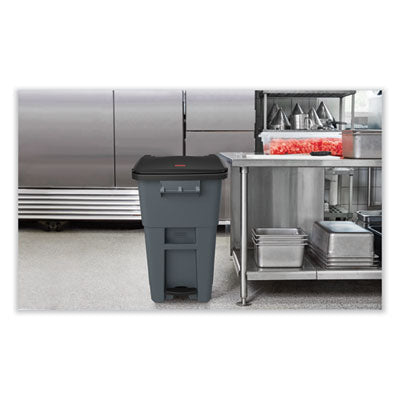 RUBBERMAID COMMERCIAL PROD. Brute Step-On Rollouts, 50 gal, Metal/Plastic, Gray - OrdermeInc