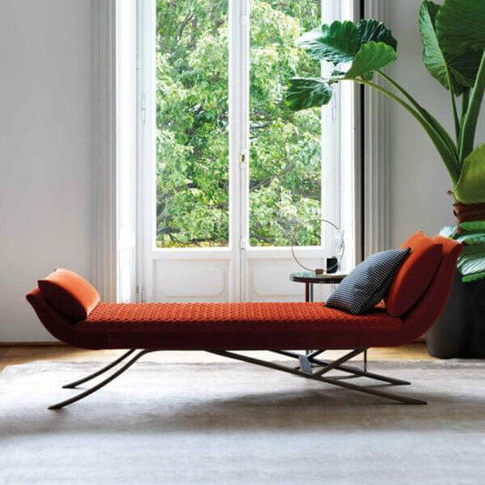 Vittoria Chaise Lounge